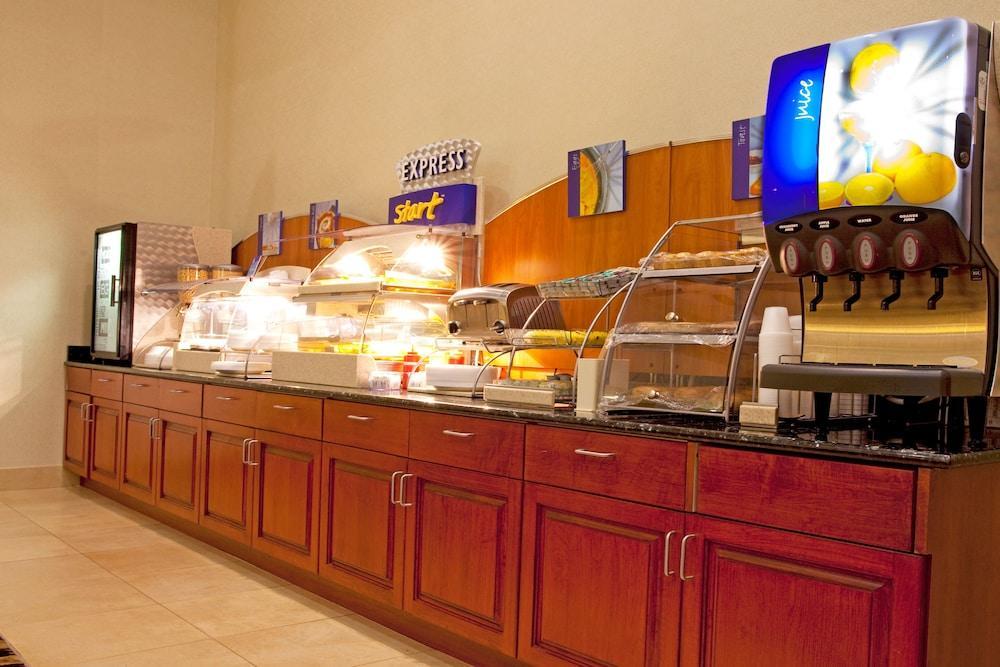 Holiday Inn Express Hotel & Suites Jacksonville North-Fernandina By Ihg Юли Экстерьер фото