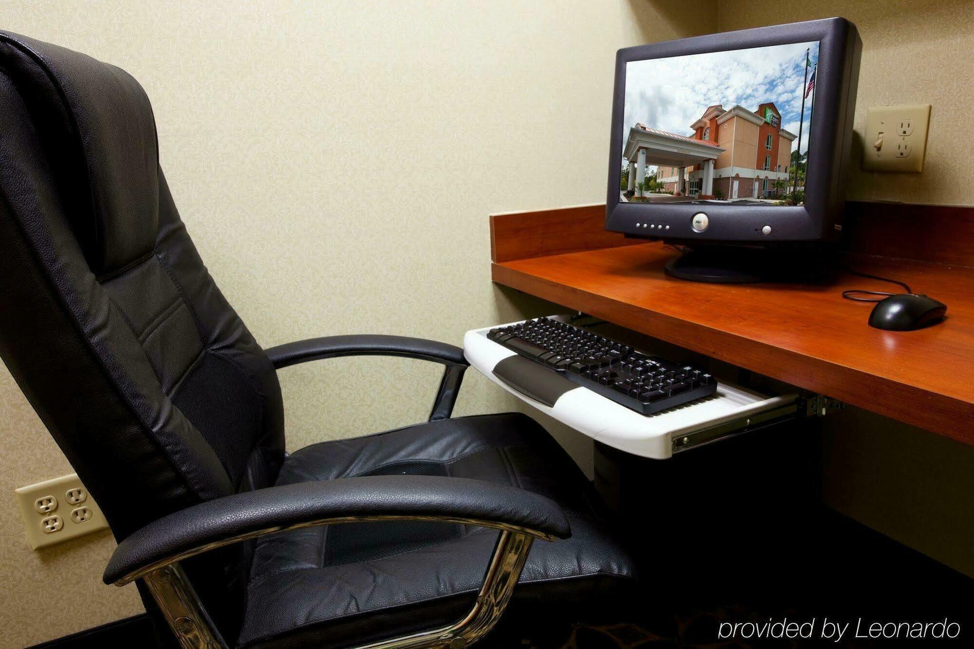 Holiday Inn Express Hotel & Suites Jacksonville North-Fernandina By Ihg Юли Экстерьер фото